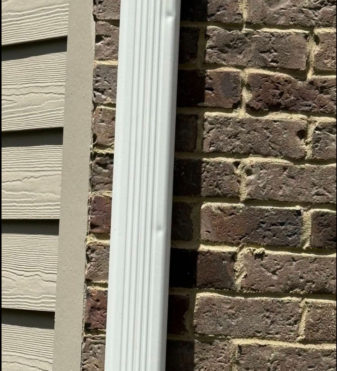 Professional seamless gutter downspout installation in Oconee County, GA — Supreme Roofing and Reconstruction